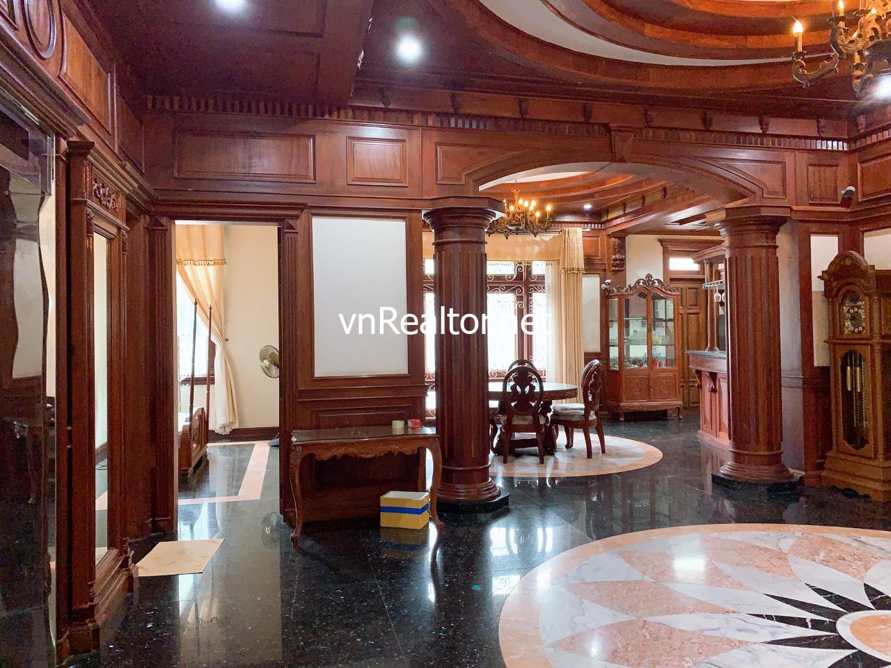 Big villa for rent in Phu My Hung, have elevator + basement