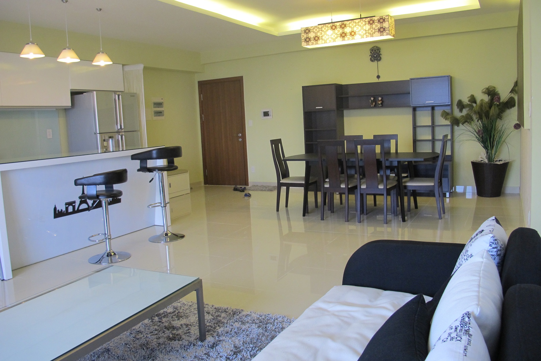 Luxury apartment in Riverpark Residence, Phu My Hung with cheap price