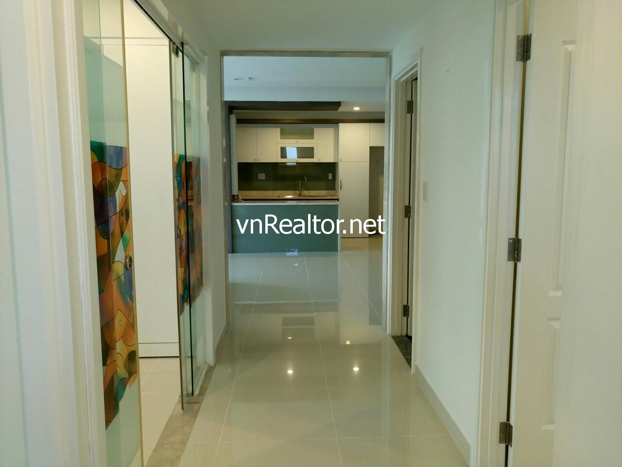 Big apartment in Riverpark, Phu My Hung, Dist.7 