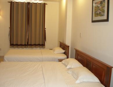 Big hotel in Phu My Hung with 38 rooms, only 12000$/month. 