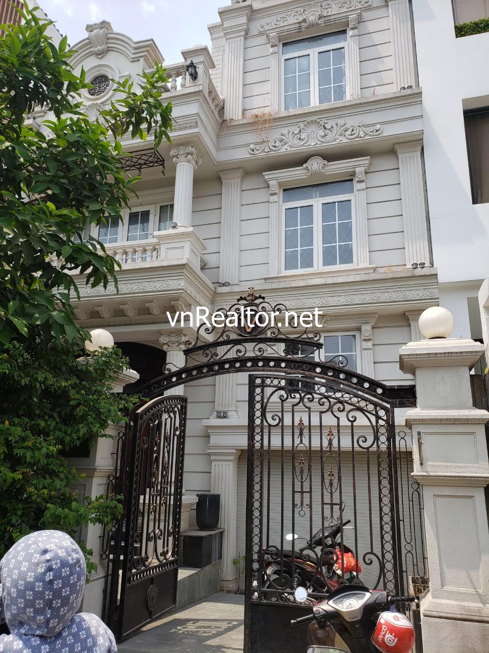 Villa for rent in Phu My Hung, Dist.7 with 5 bedrooms