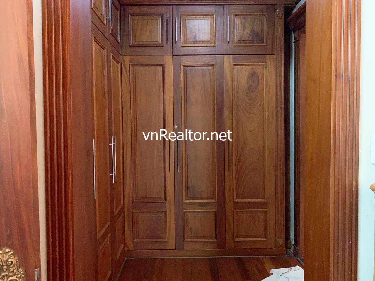 Big villa for rent in Phu My Hung, have elevator + basement