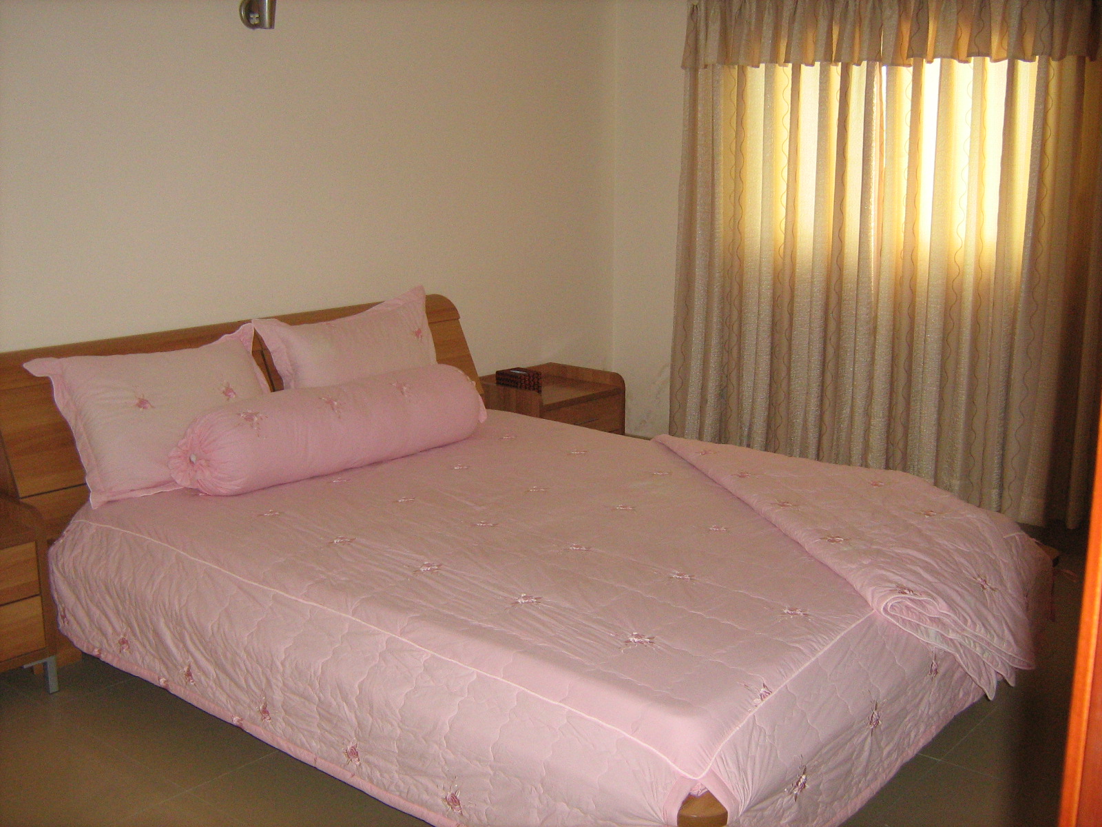 Apartment for rent in My Phuoc, Phu My Hung. 3 bedrooms, 700USD/month