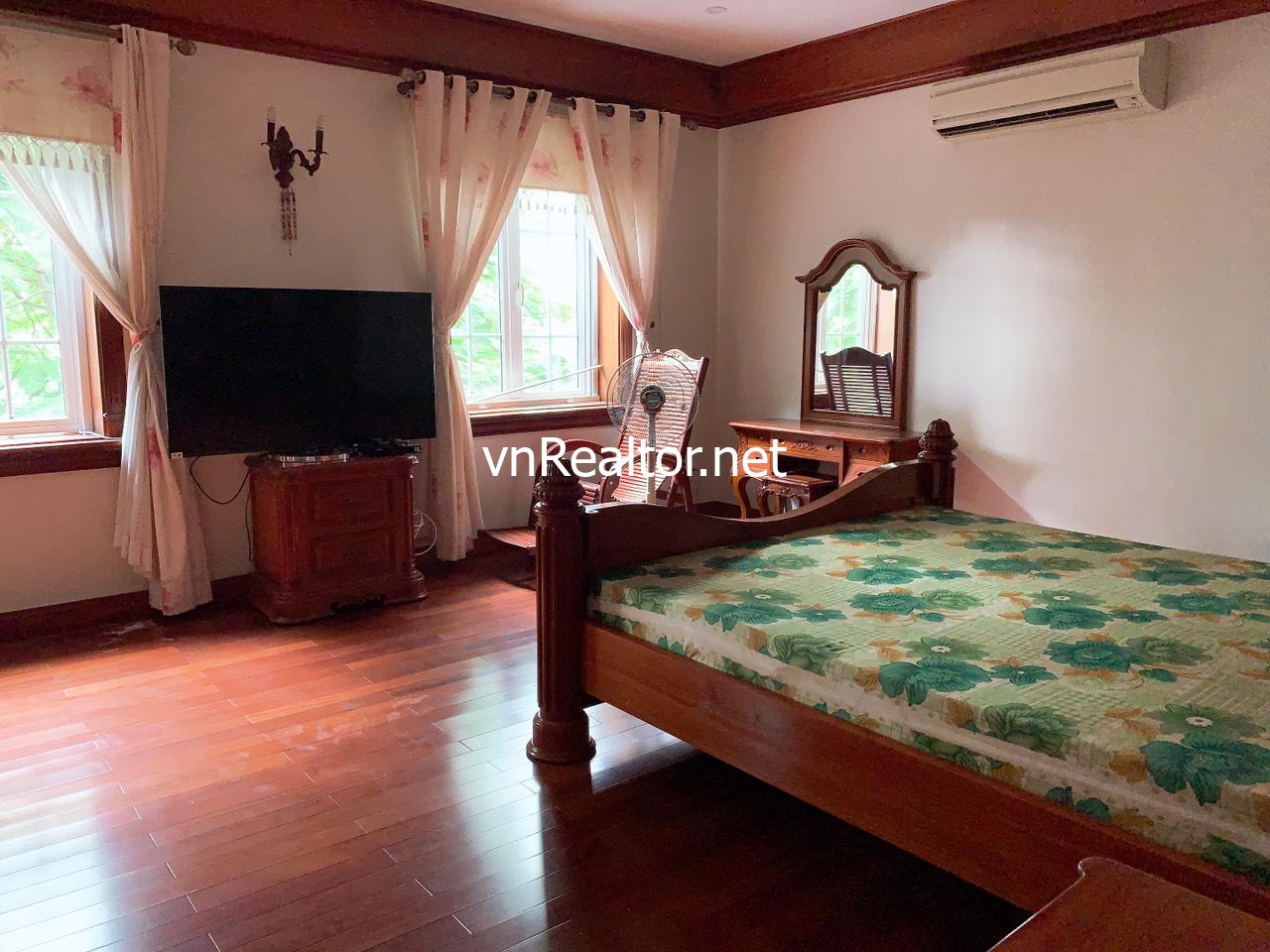 Big villa for rent in Phu My Hung, have elevator + basement