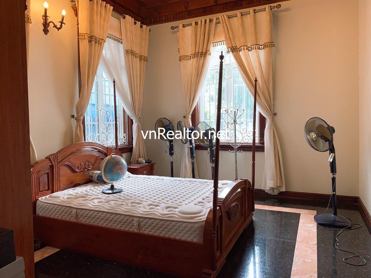 Big villa for rent in Phu My Hung, have elevator + basement