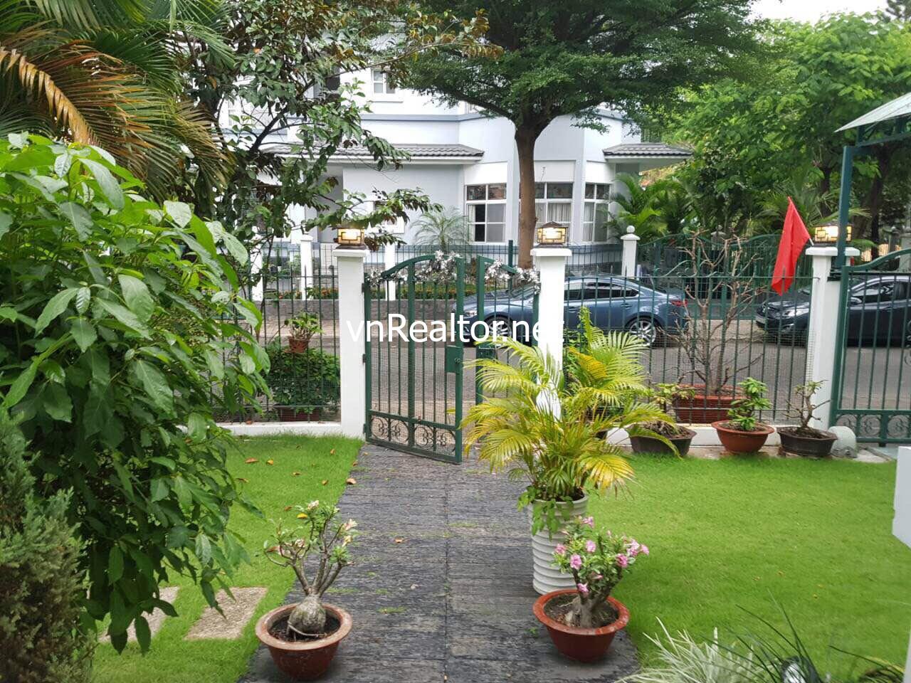 Compound villa Hung Thai - Phu My Hung-Dist.7, nice garden