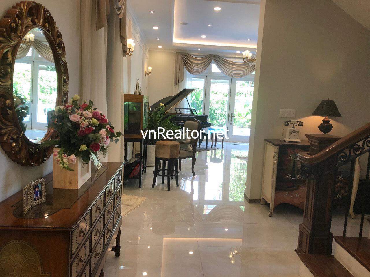 Big villa for rent in Phu My Hung, Dist.7 with pool