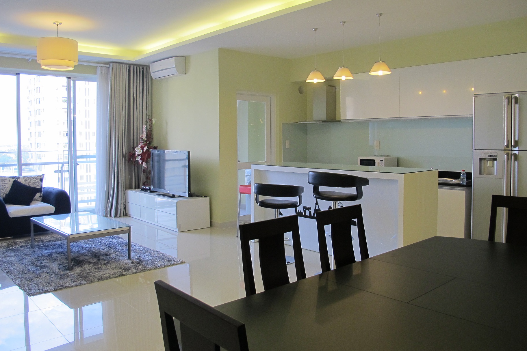 Luxury apartment in Riverpark Residence, Phu My Hung with cheap price