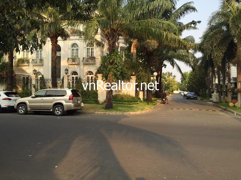 Nice villa in My Kim, Phu My Hung, Dist.7., HCMC