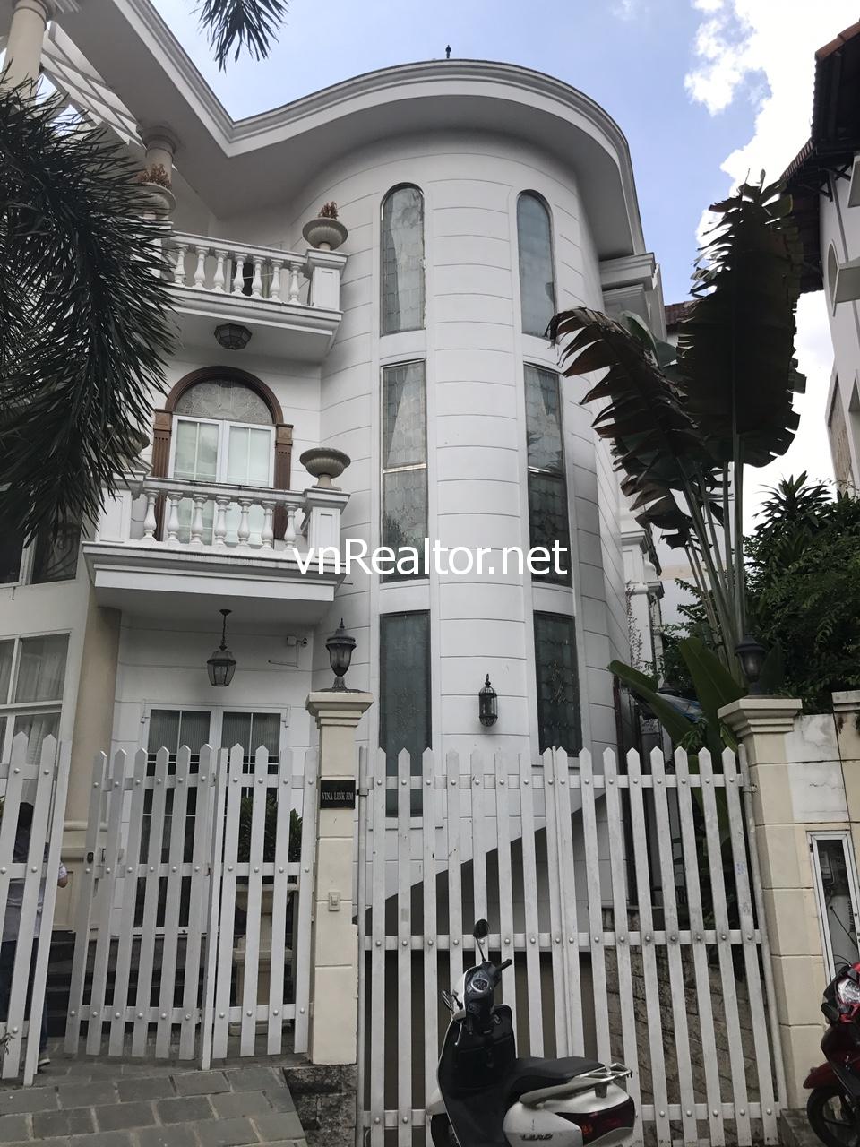 Villa with pool for rent in Phu My Hung, only 3300USD/month