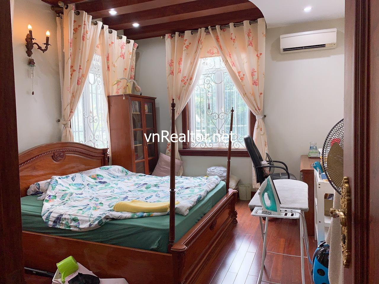 Big villa for rent in Phu My Hung, have elevator + basement