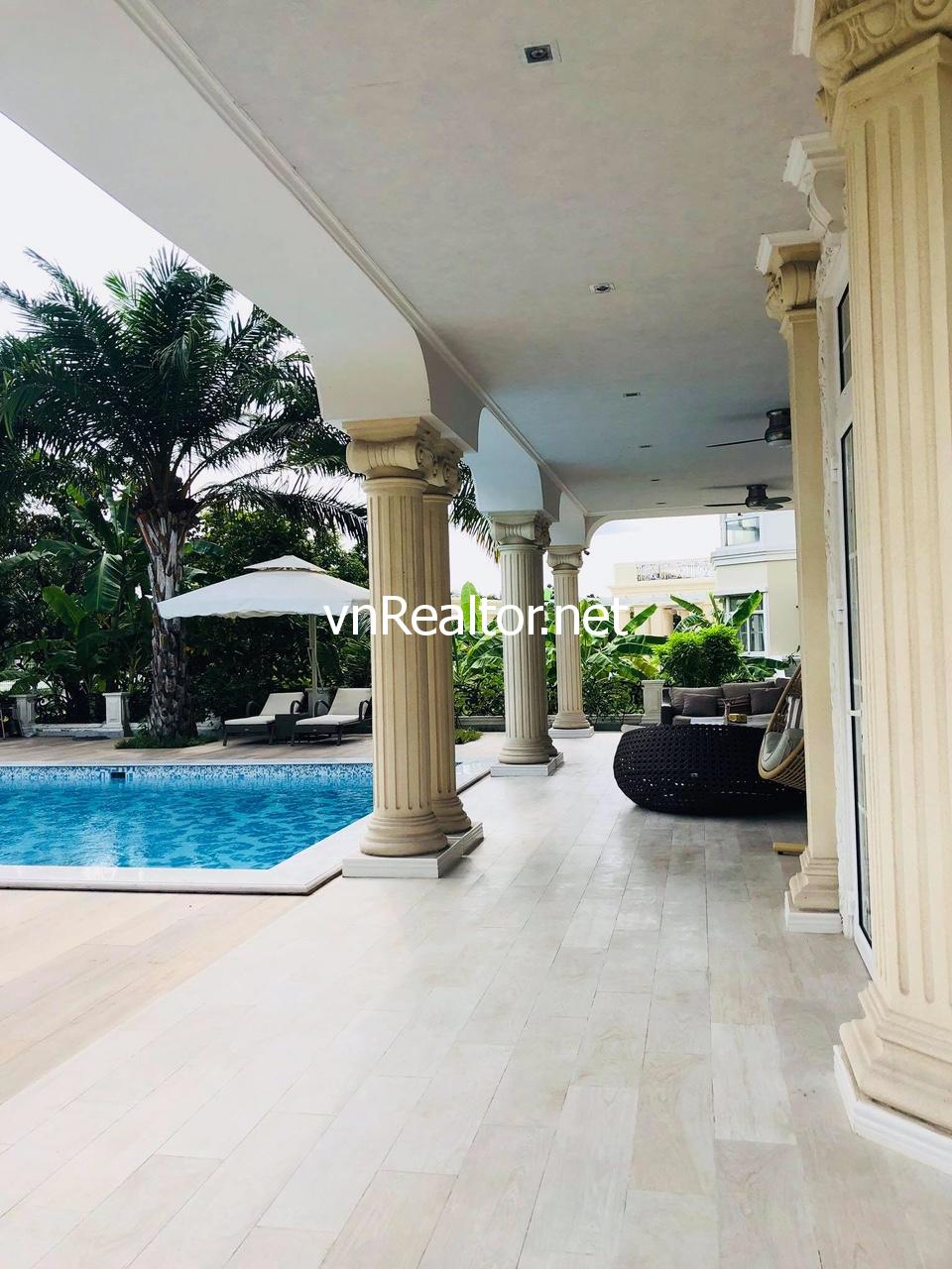 Luxury villa in Chateau, Phu My Hung, Dist.7 with swimming pool, compound villa